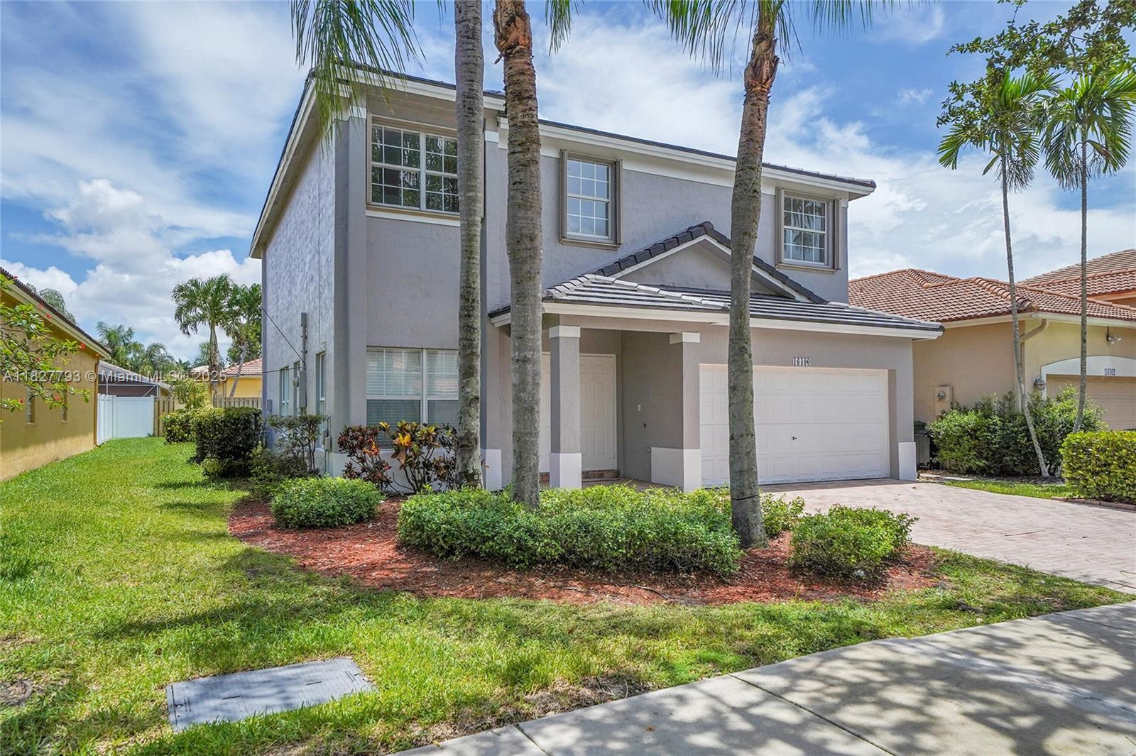 16400 Sapphire Pl