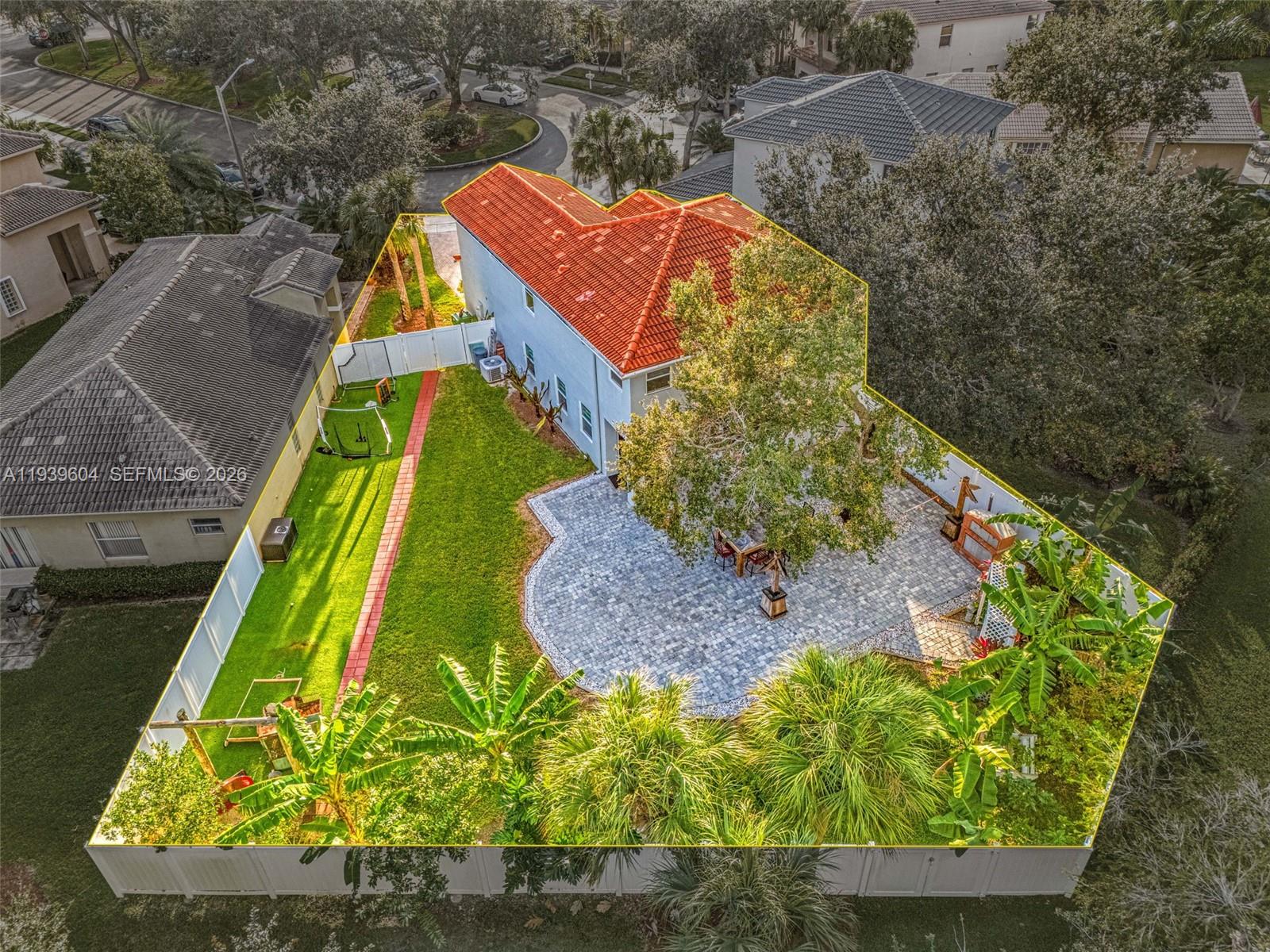 LAKES OF WESTERN PINES RE - Residential