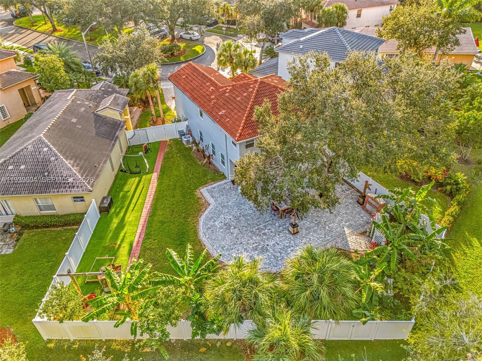 LAKES OF WESTERN PINES RE - Residential