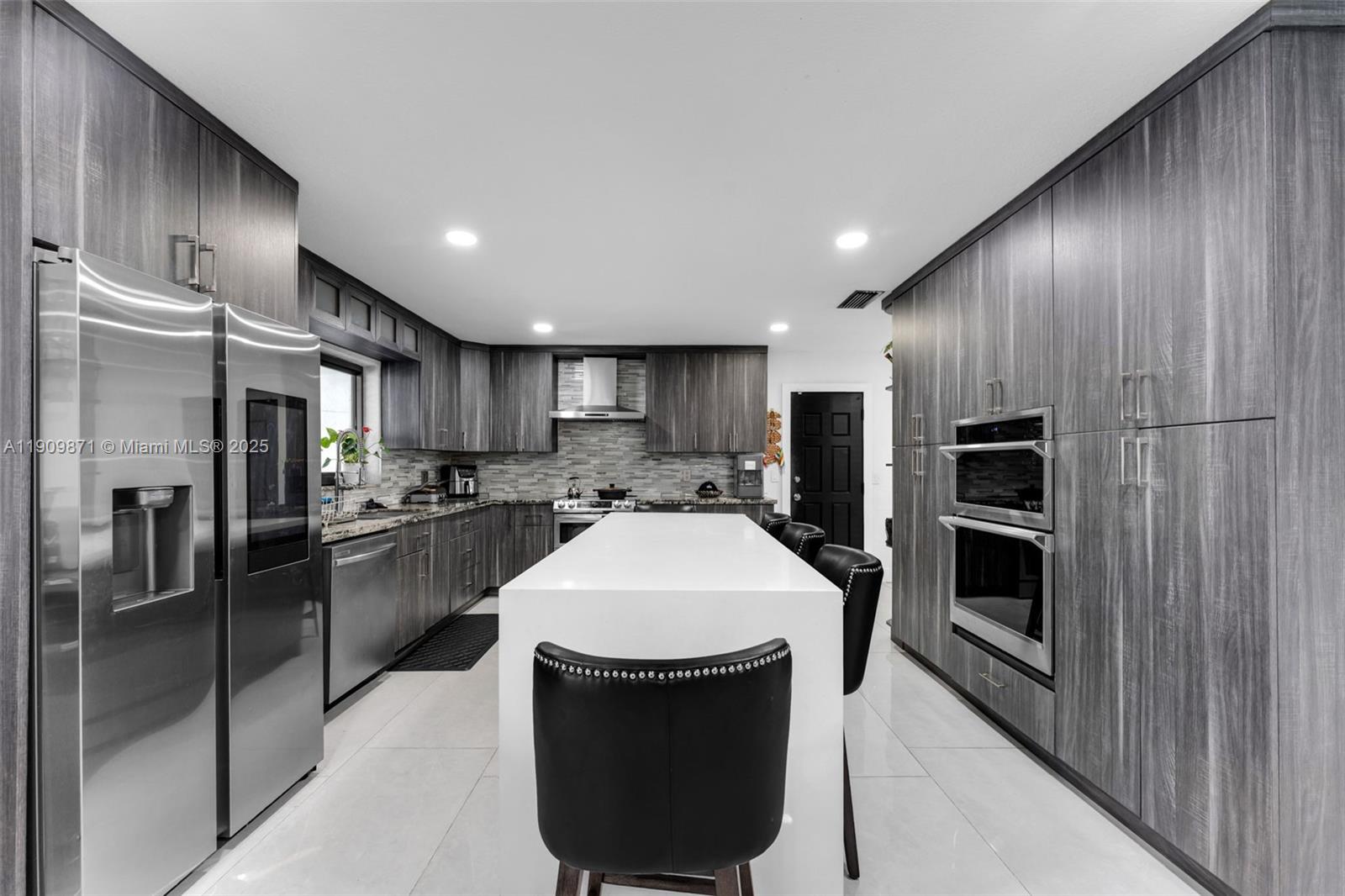 SWEETWATER ESTATES SUB - Residential Lease