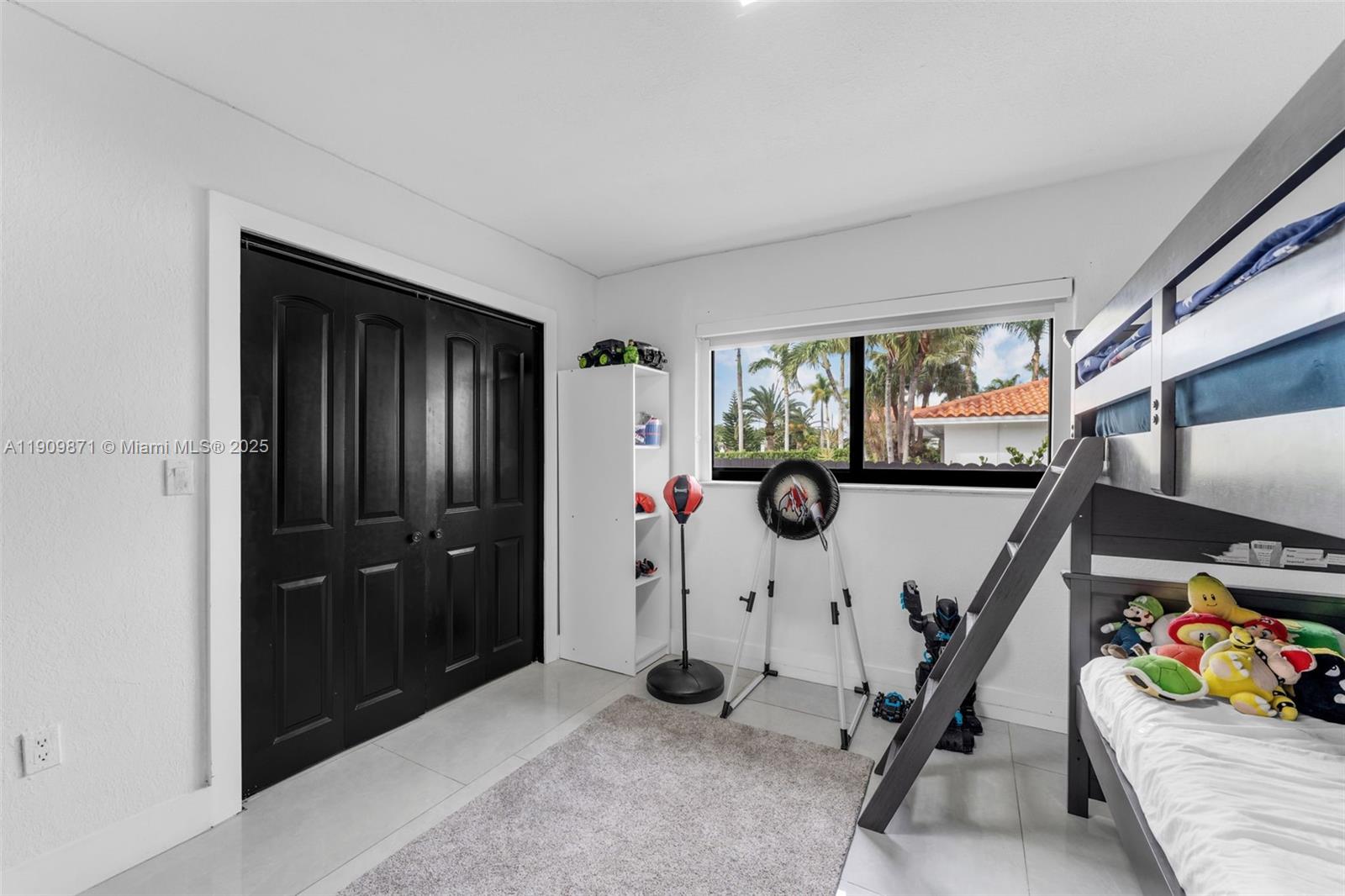 SWEETWATER ESTATES SUB - Residential Lease