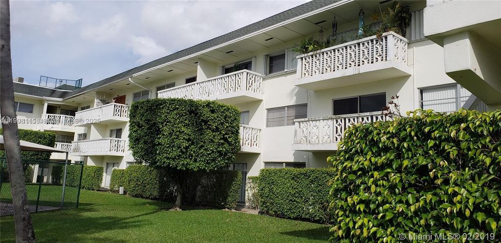 Photo of 4200 NW 3rd Ct #111, Plantation, FL 33317 (MLS # A11908115)