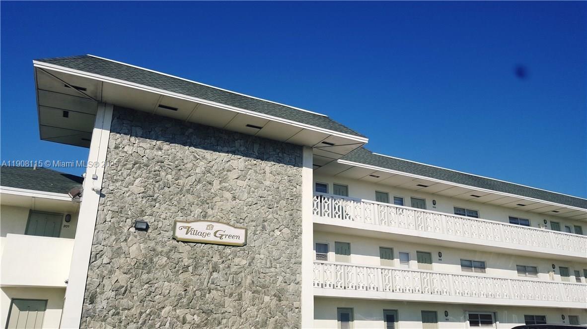 VILLAGE GREEN CONDO - Residential Lease