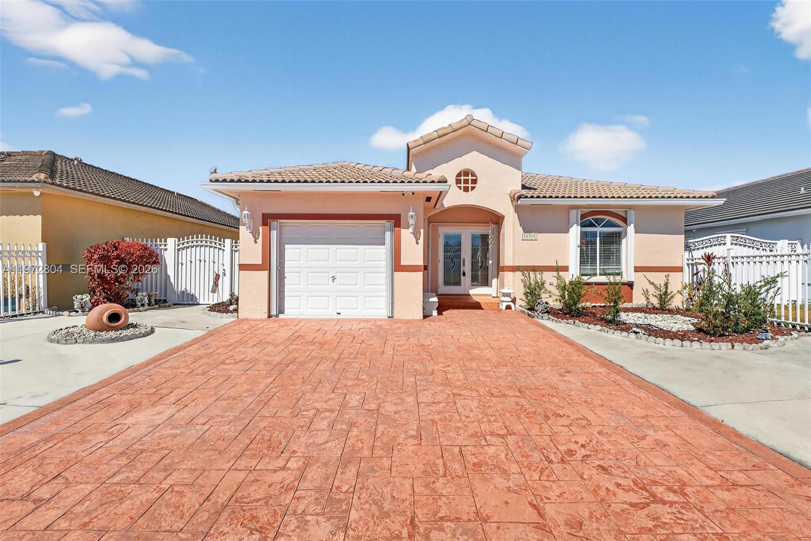 MARALEX HOMES - Residential