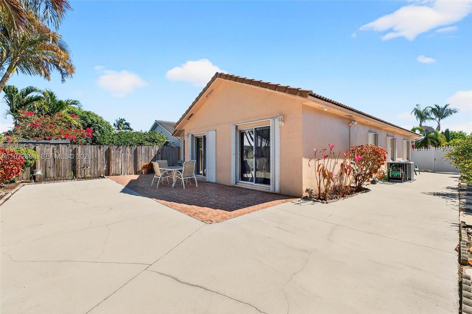 MARALEX HOMES - Residential