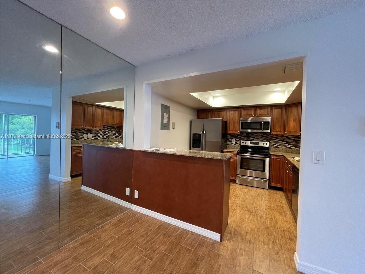 Woodglen Condo - Residential