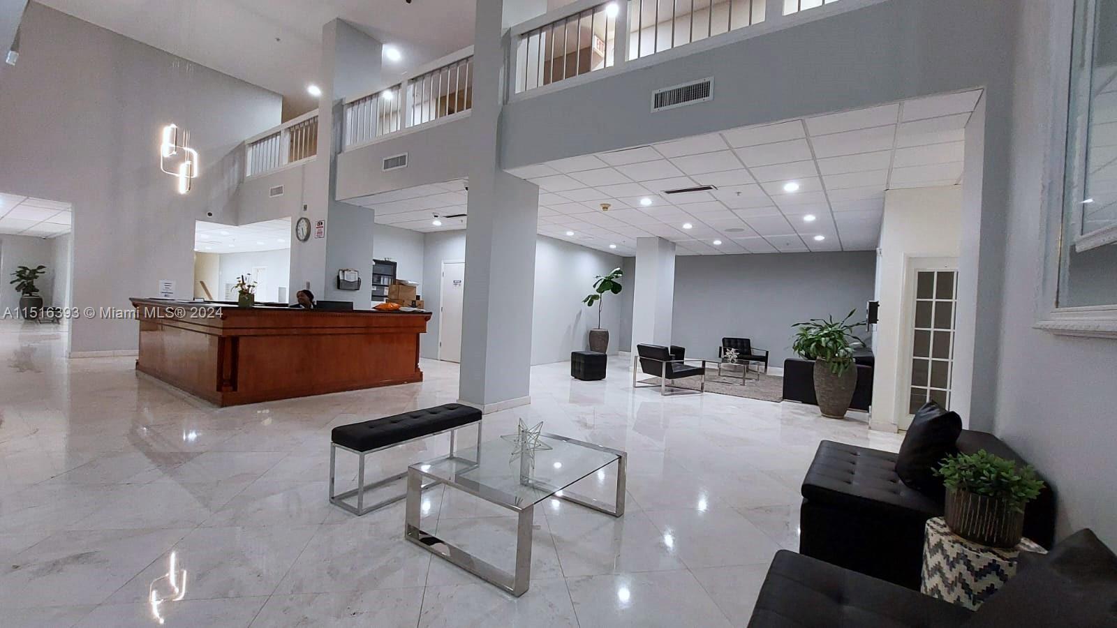 COMMODORE PLAZA CONDO - Residential