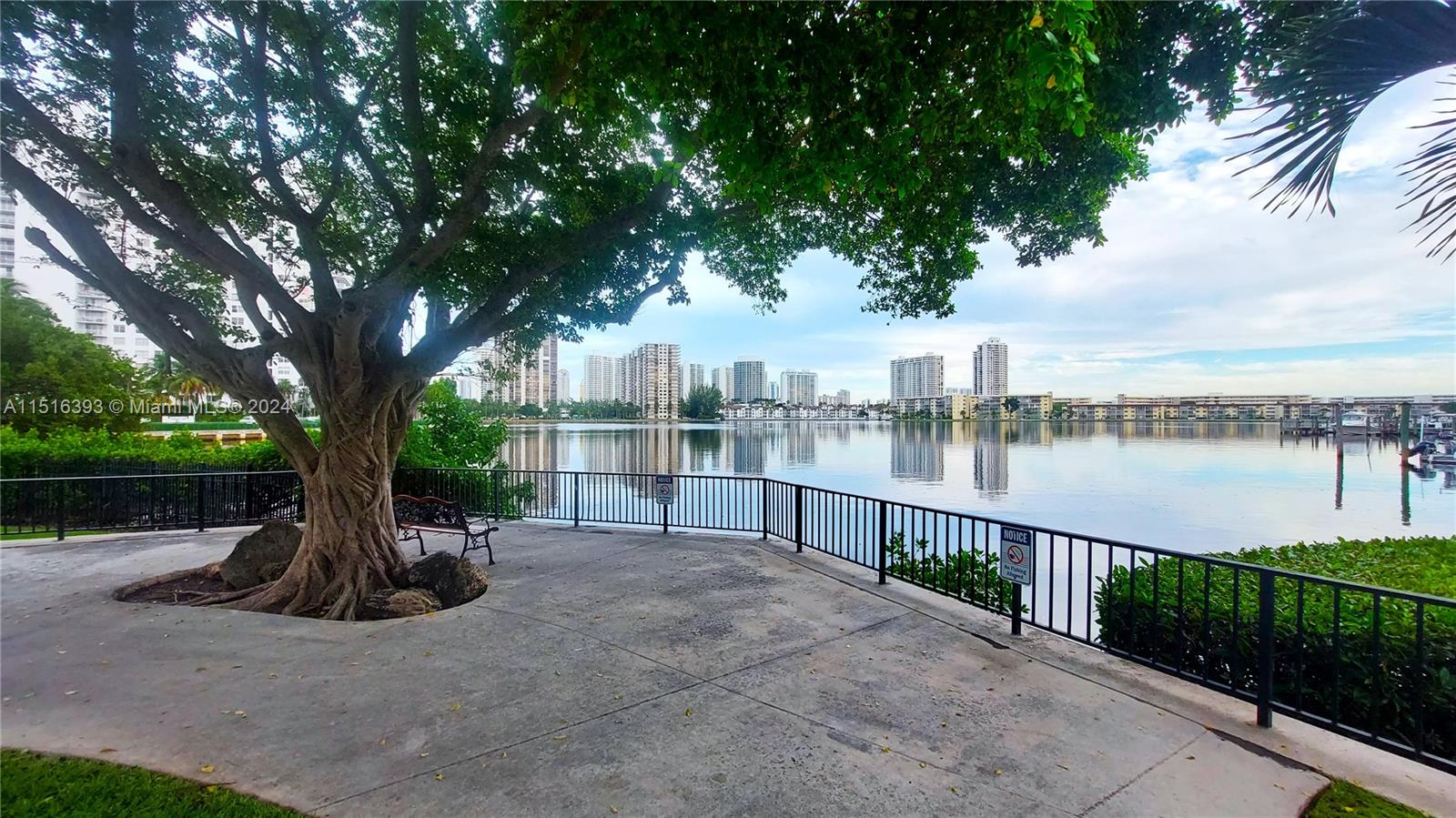 Property for Sale at 2780 Ne 183rd St 502, Aventura, Miami-Dade County, Florida - Bedrooms: 2 
Bathrooms: 2  - $310,000
