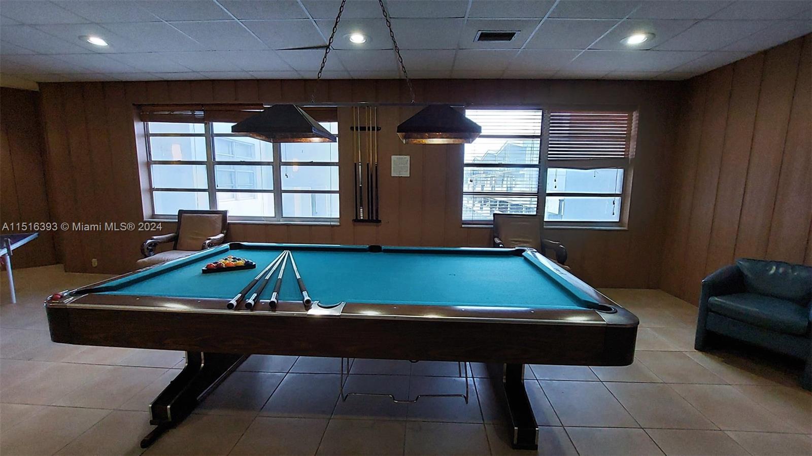 COMMODORE PLAZA CONDO - Residential