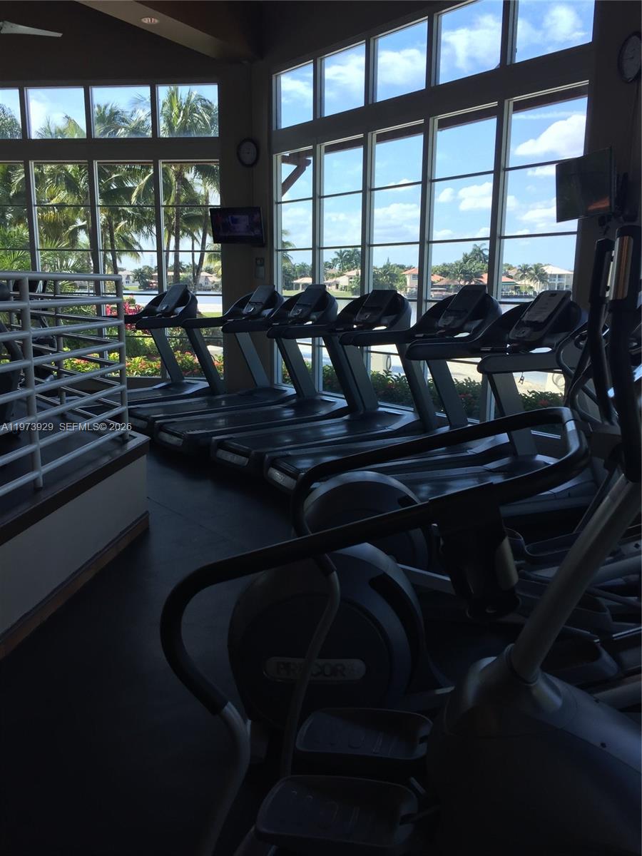 CAPTIVA CONDO E - Residential