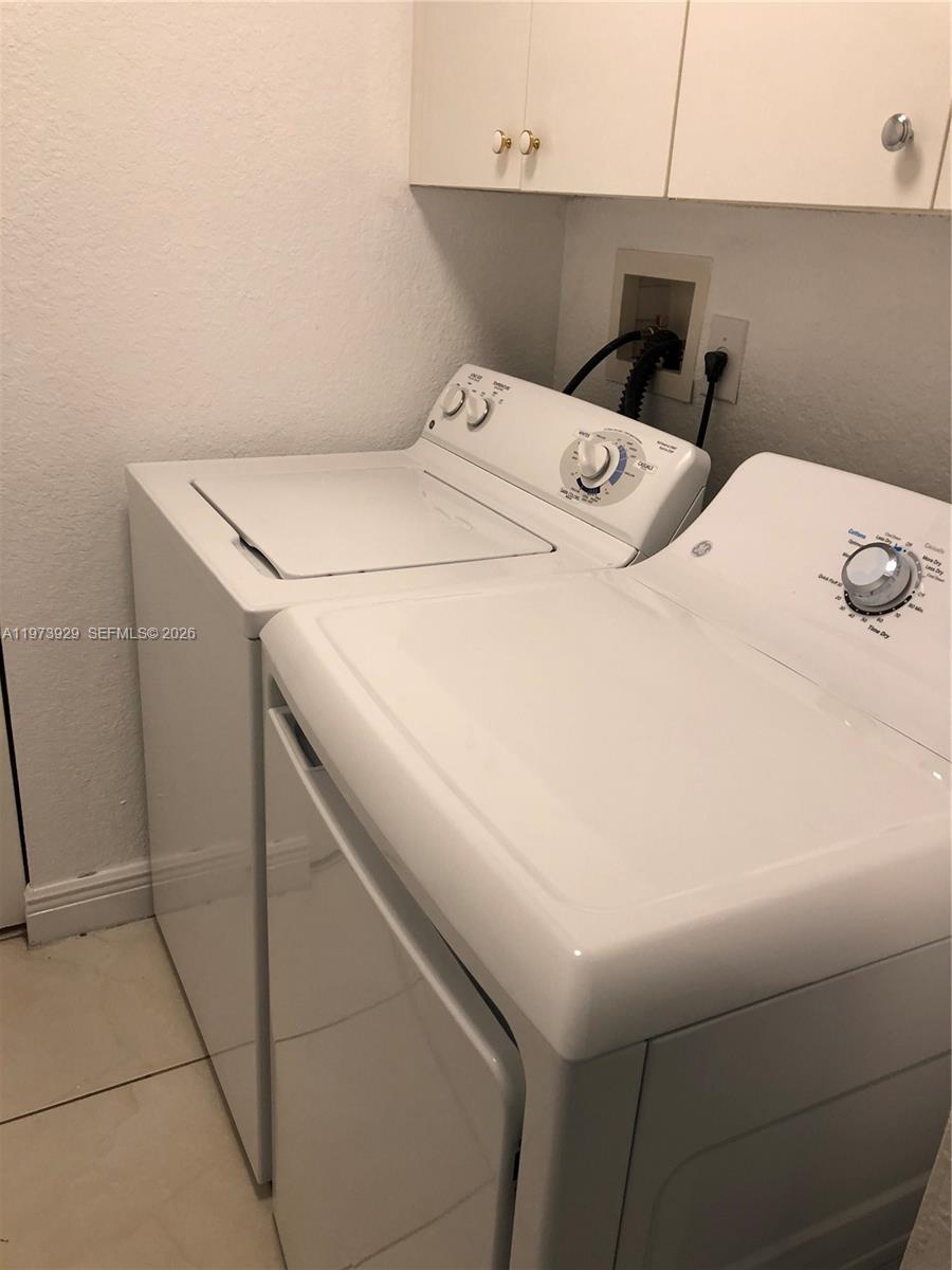 CAPTIVA CONDO E - Residential