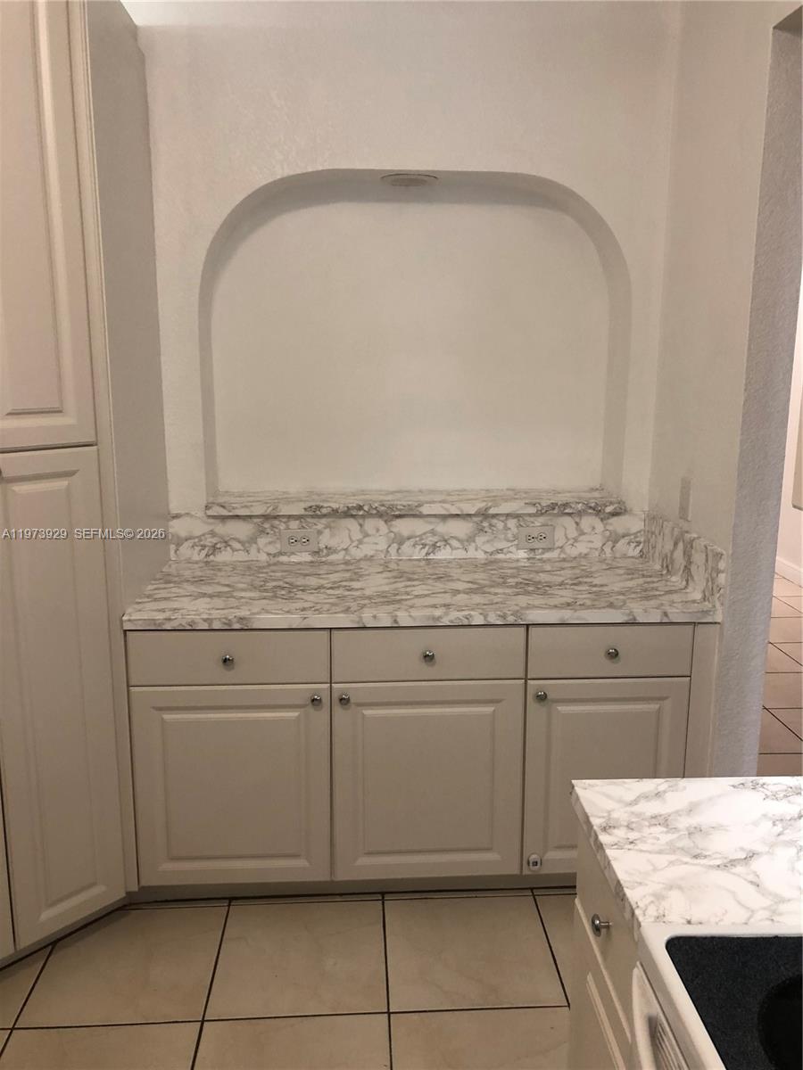 CAPTIVA CONDO E - Residential