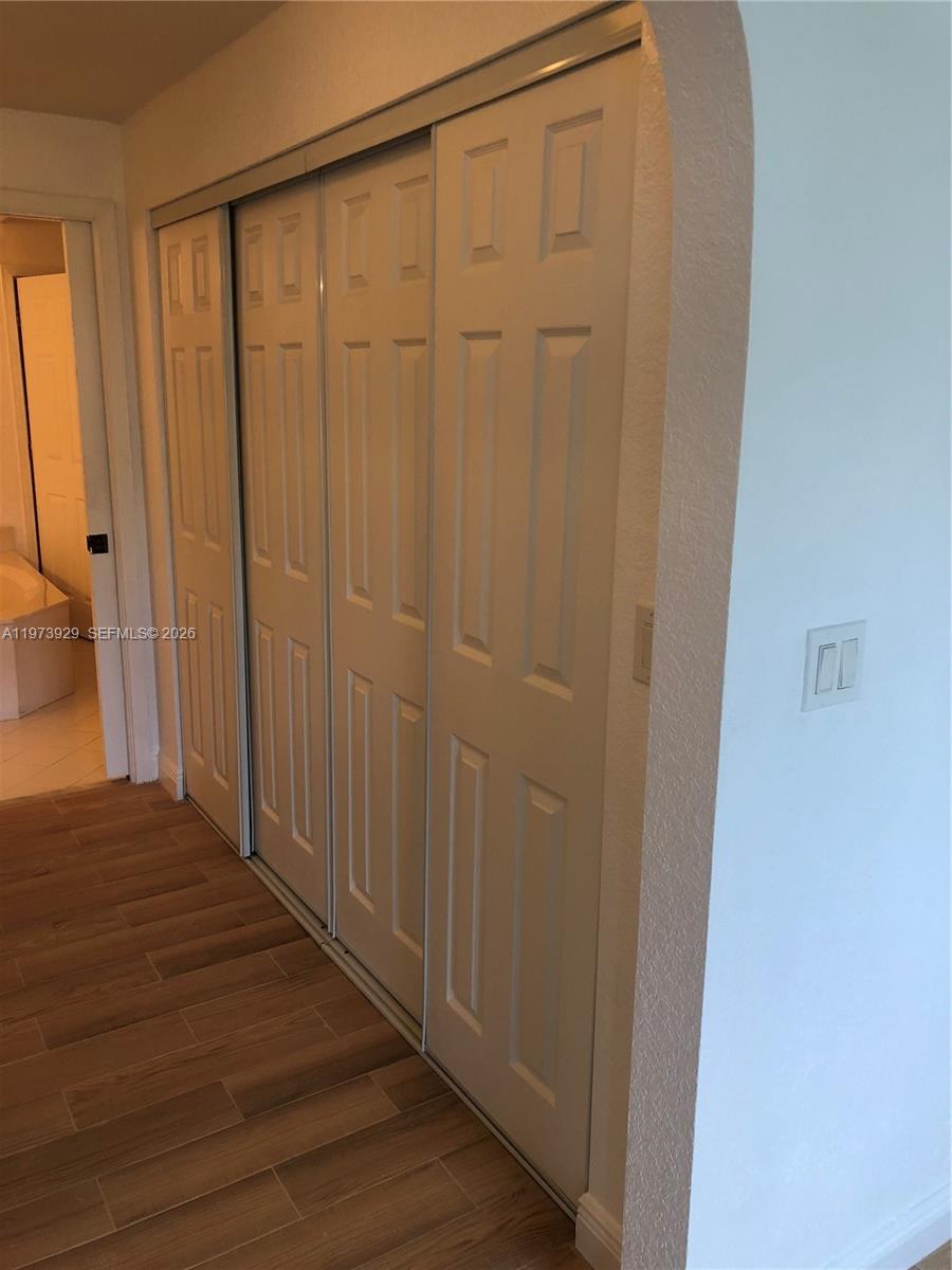 CAPTIVA CONDO E - Residential