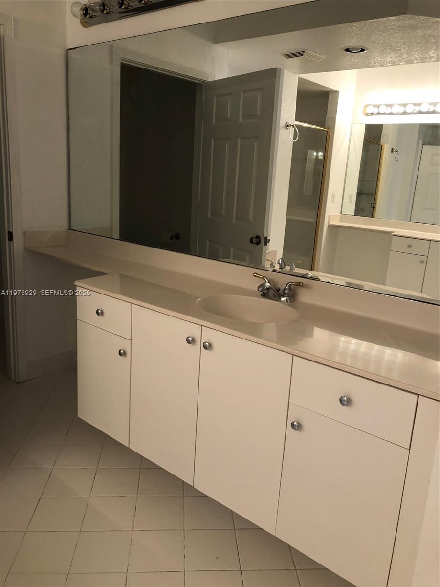 CAPTIVA CONDO E - Residential