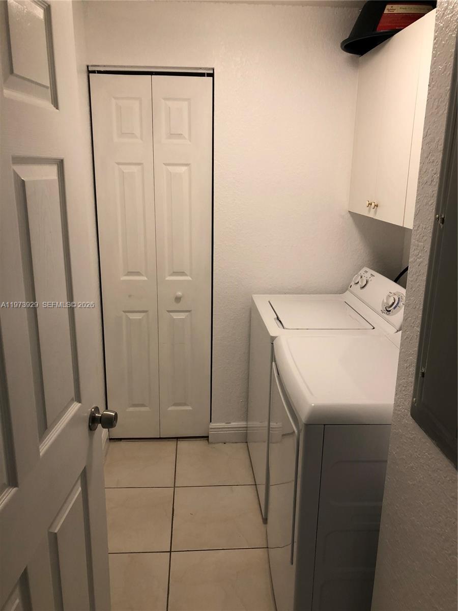 CAPTIVA CONDO E - Residential