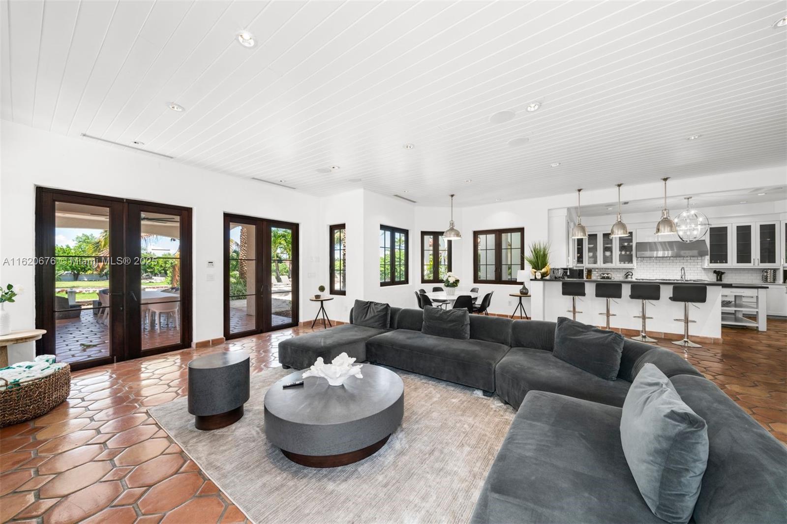BAYSHORE ESTATES - Residential