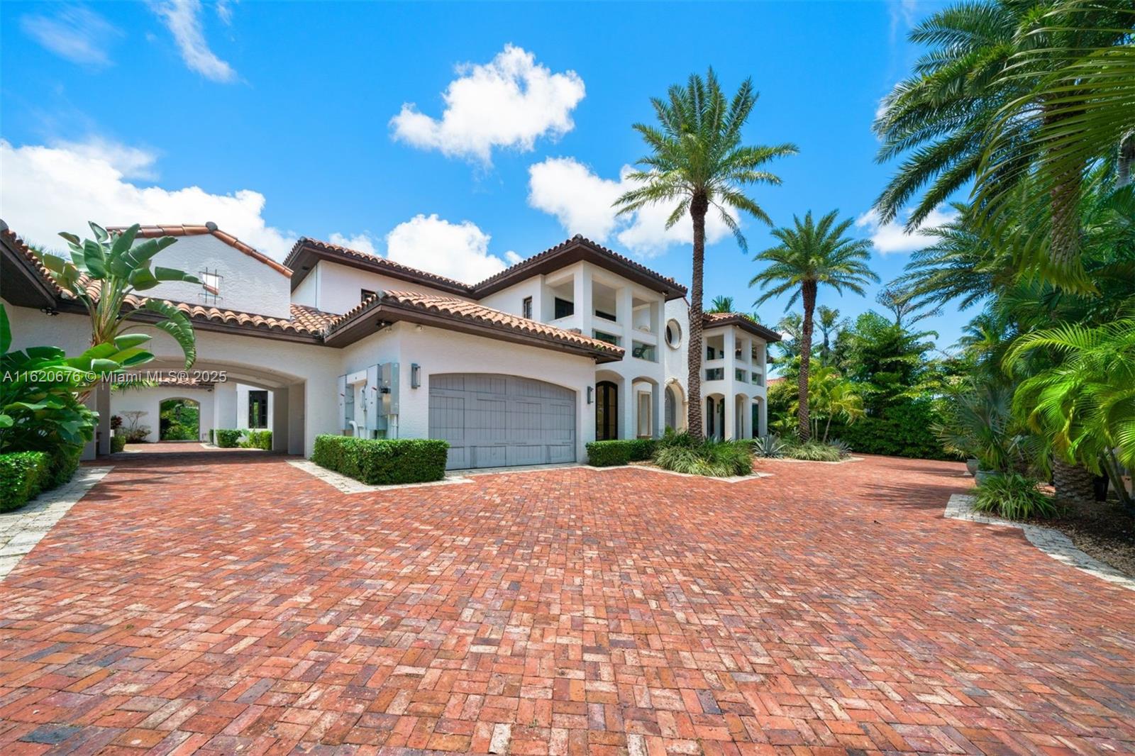 BAYSHORE ESTATES - Residential
