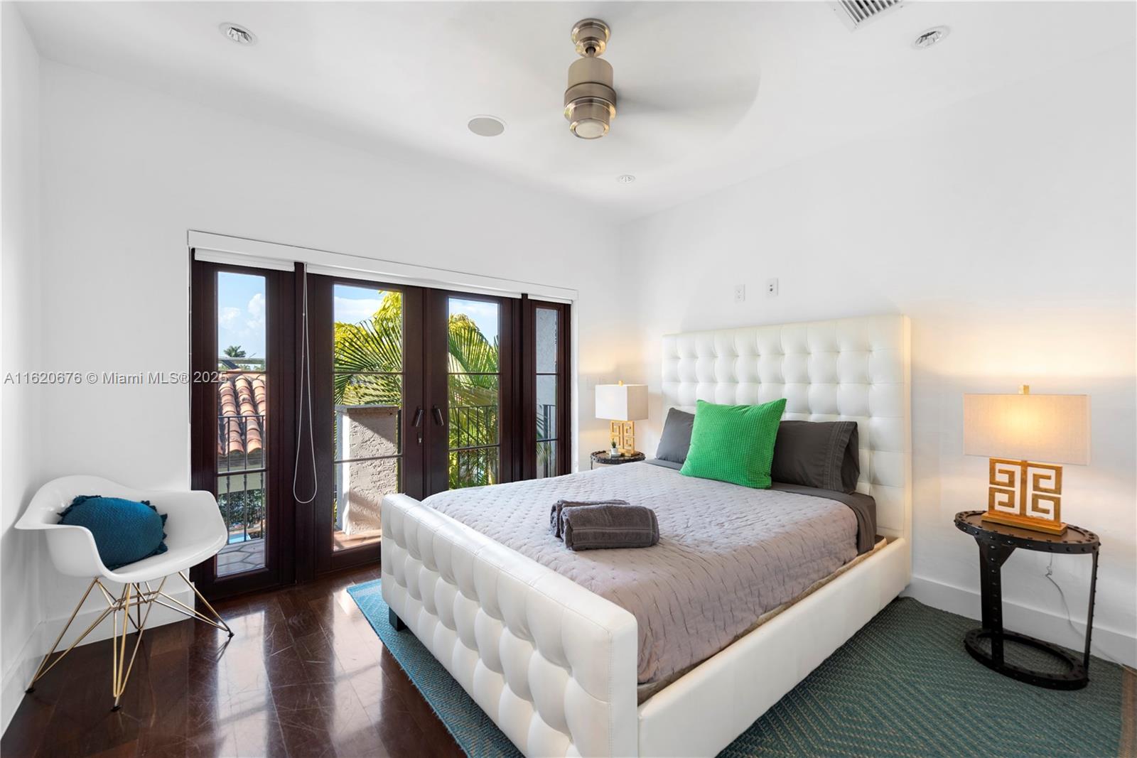 BAYSHORE ESTATES - Residential