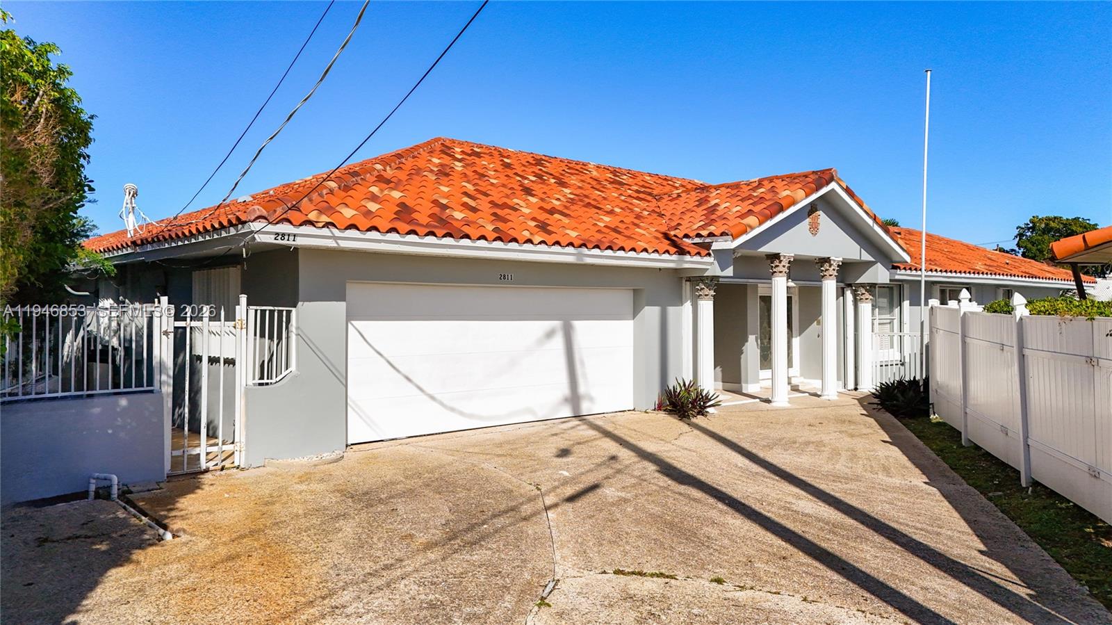 LAKE ESTATES - Residential