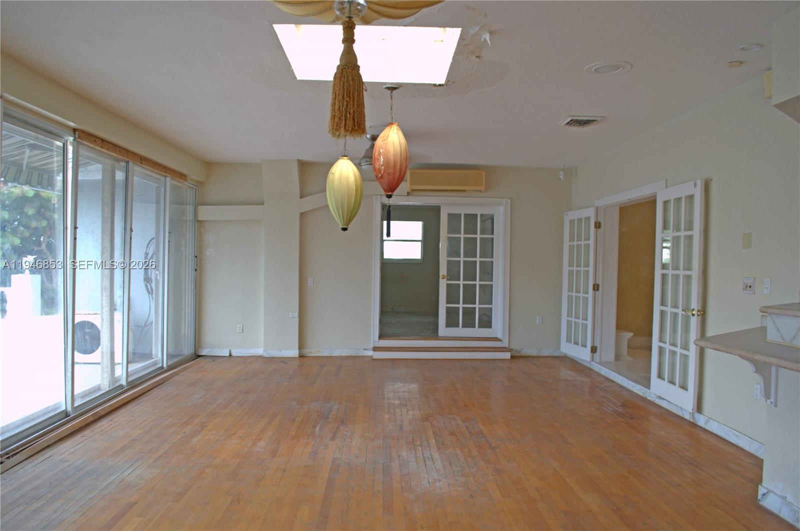 LAKE ESTATES - Residential