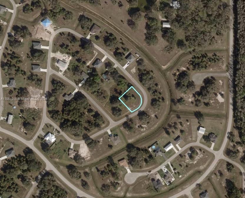 "Seize the chance to build your dream home just the way you envision it on this fantastic corner lot in Labelle! Don’t let this opportunity slip by!"
