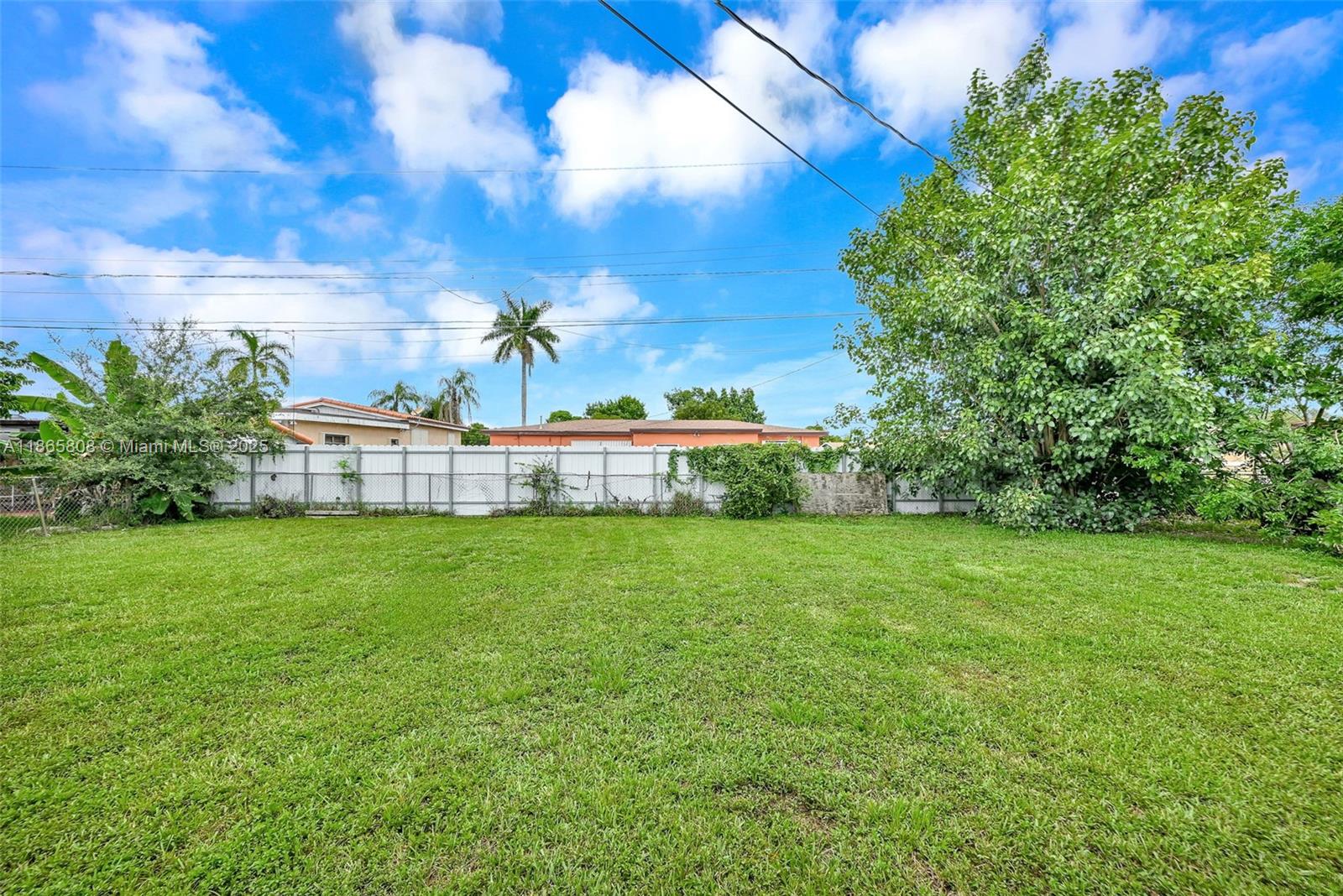 PALMLAND ESTATES 1ST ADDN - Residential