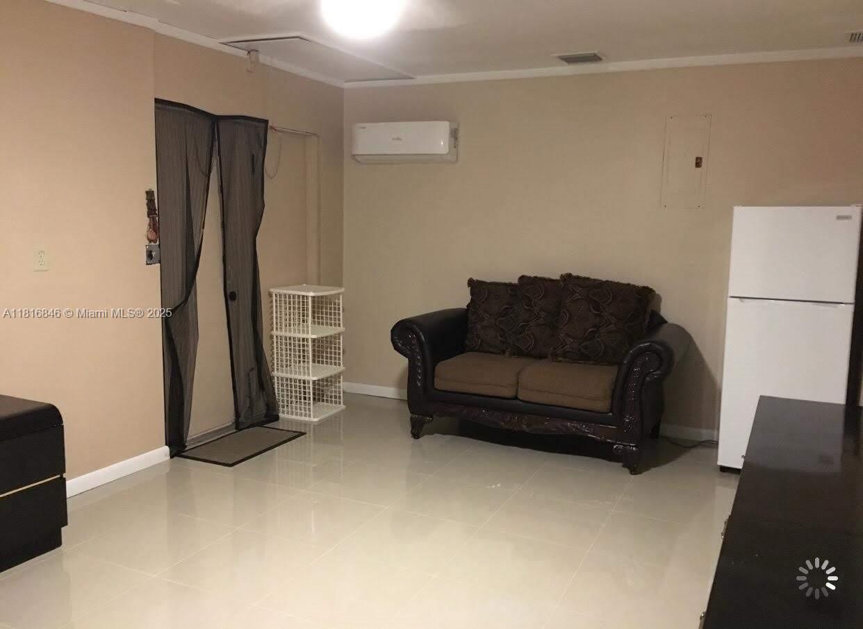 PASADENA LAKES SOUTH - Residential Lease