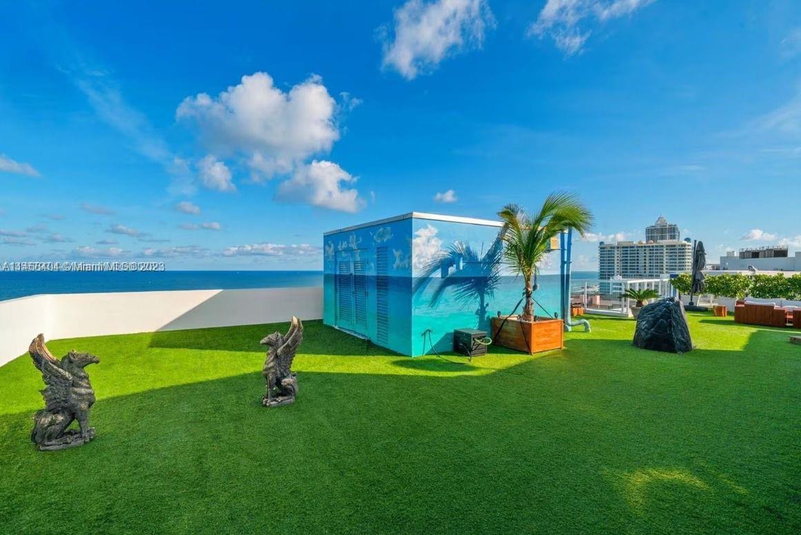 IMPERIAL HOUSE CONDO - Residential