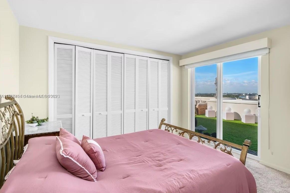 IMPERIAL HOUSE CONDO - Residential