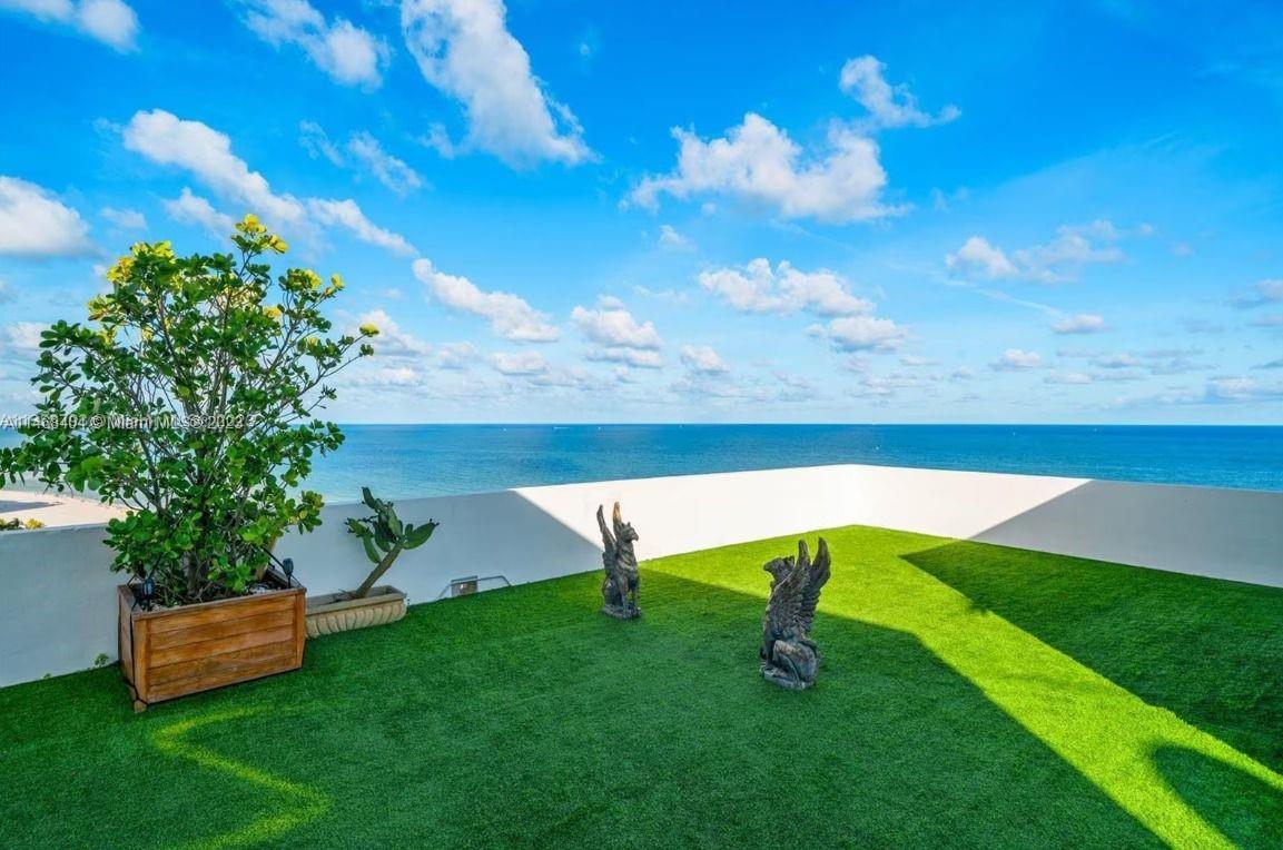 IMPERIAL HOUSE CONDO - Residential