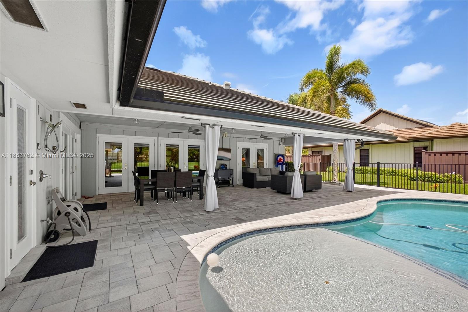 PGA RESORT COMMUNITY 1 - Residential Lease