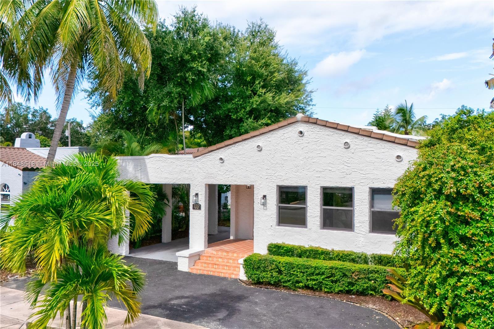 2217 Red Rd