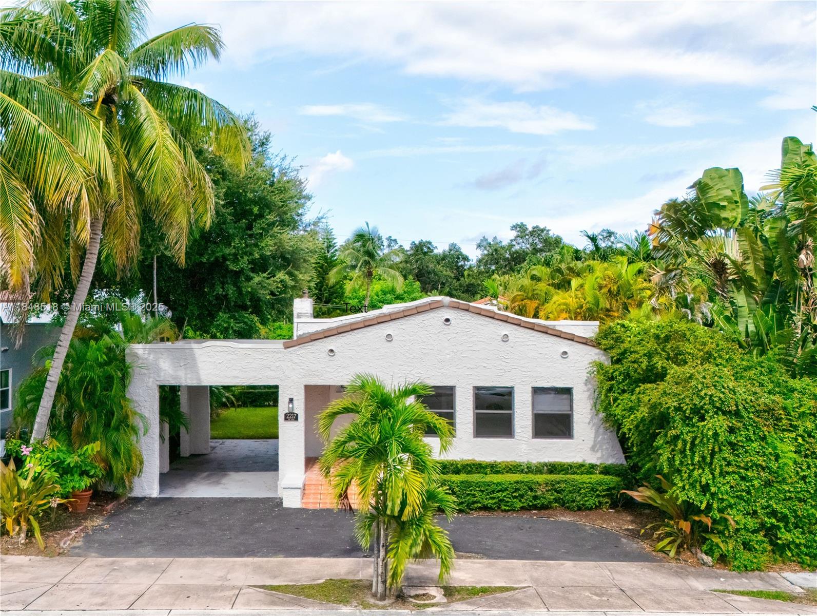2217 Red Rd