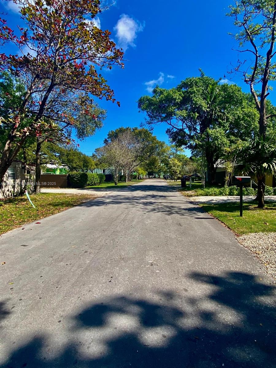 PICKET LANE - Residential