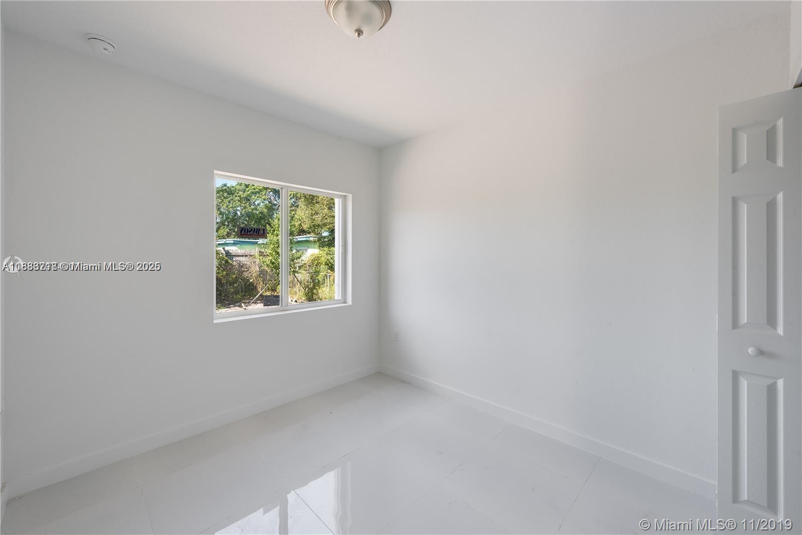 ORANGE HEIGHTS - Residential Lease