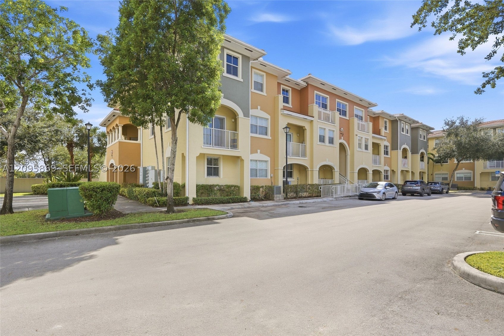 10870 NW 88th Ter 214