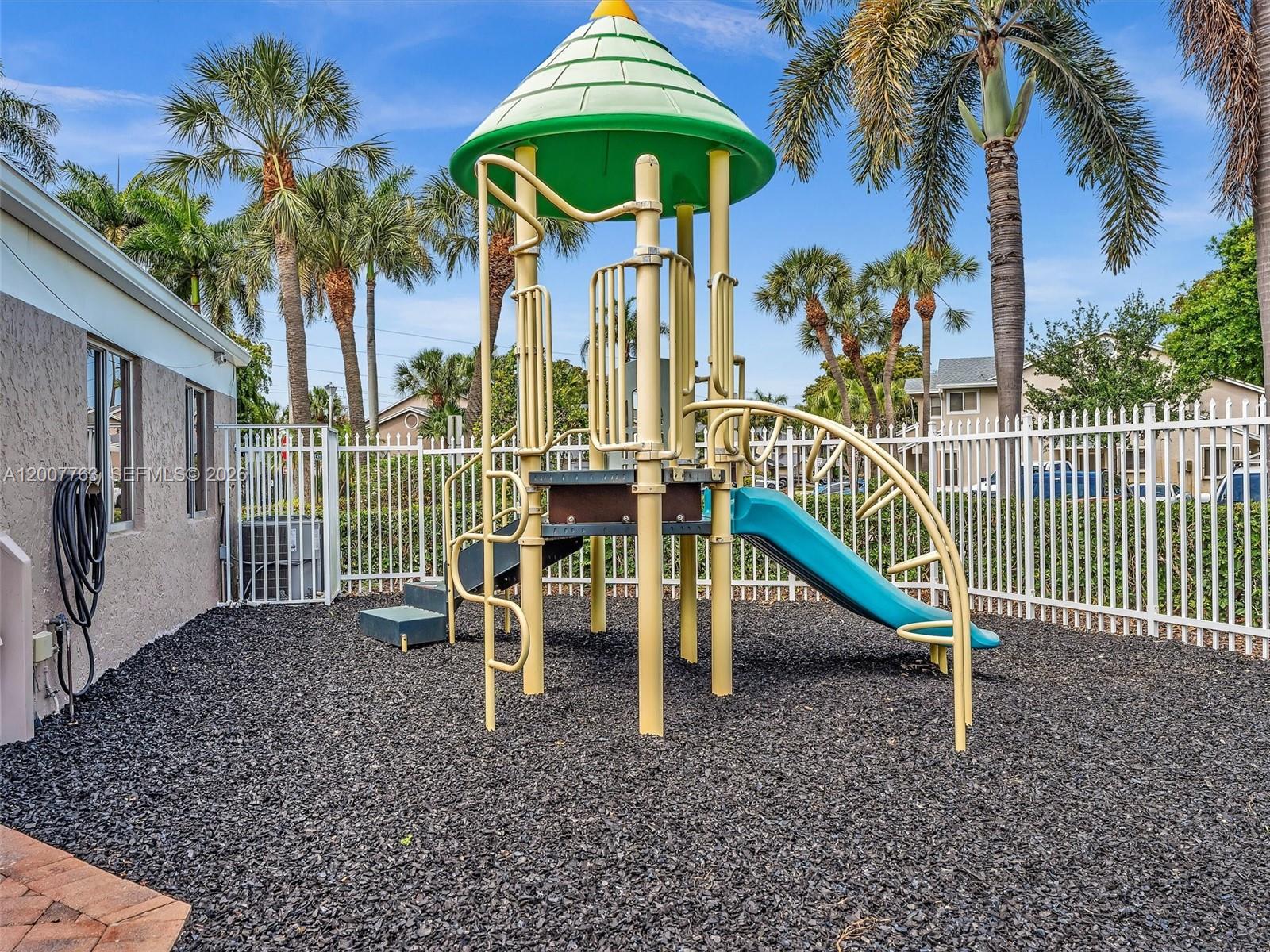 CORAL POINT NORTH - Residential