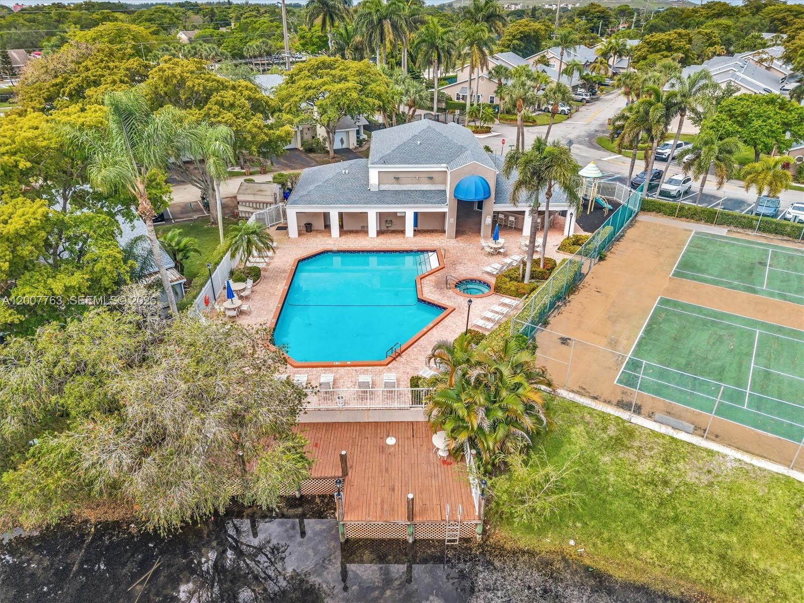 CORAL POINT NORTH - Residential