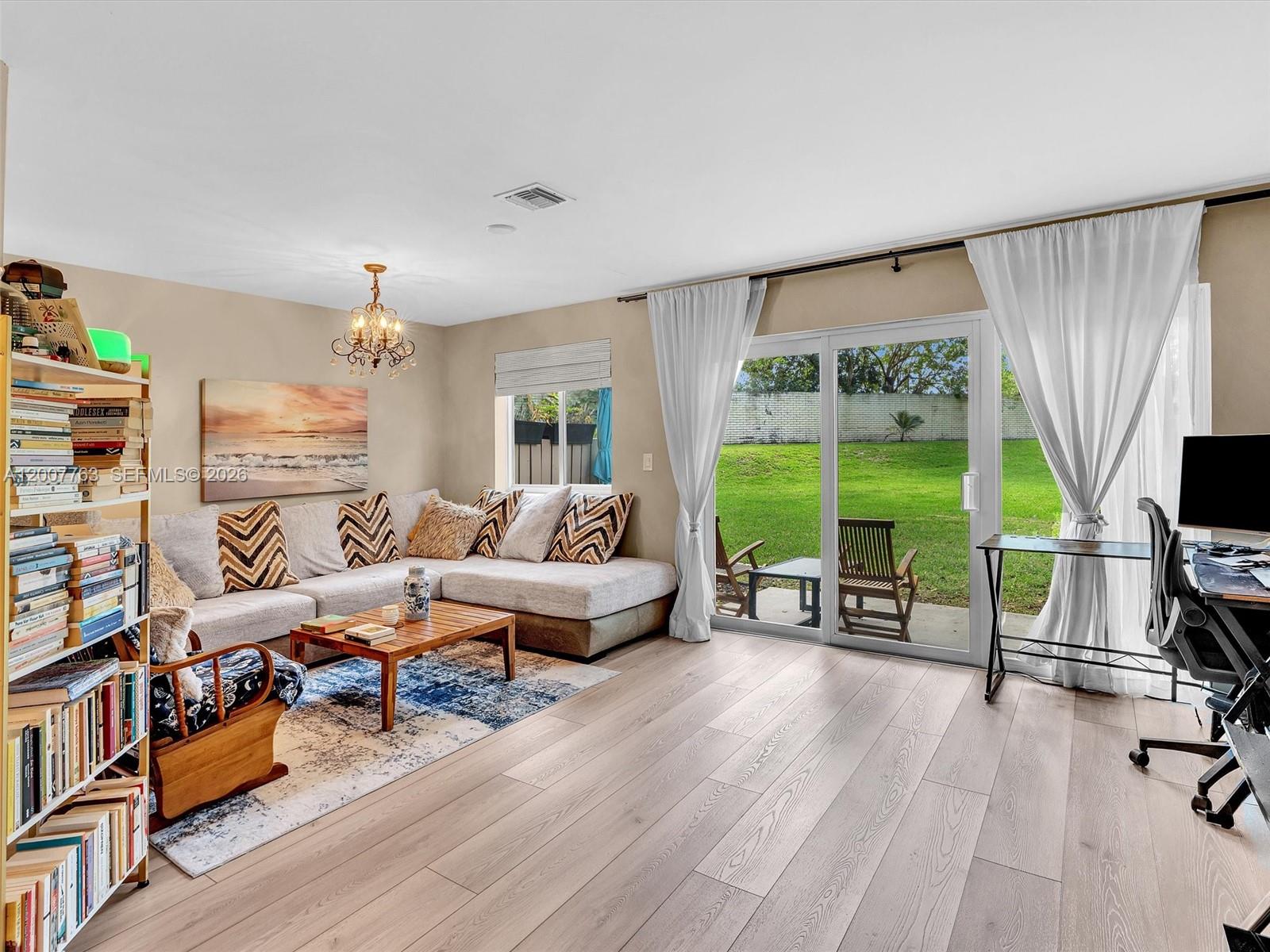 CORAL POINT NORTH - Residential