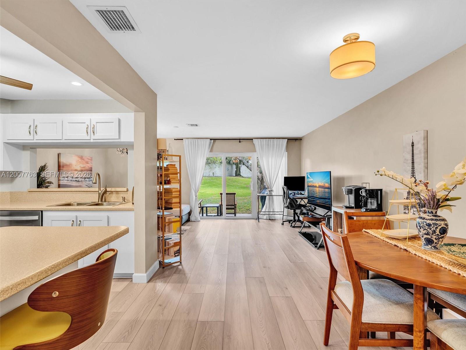CORAL POINT NORTH - Residential