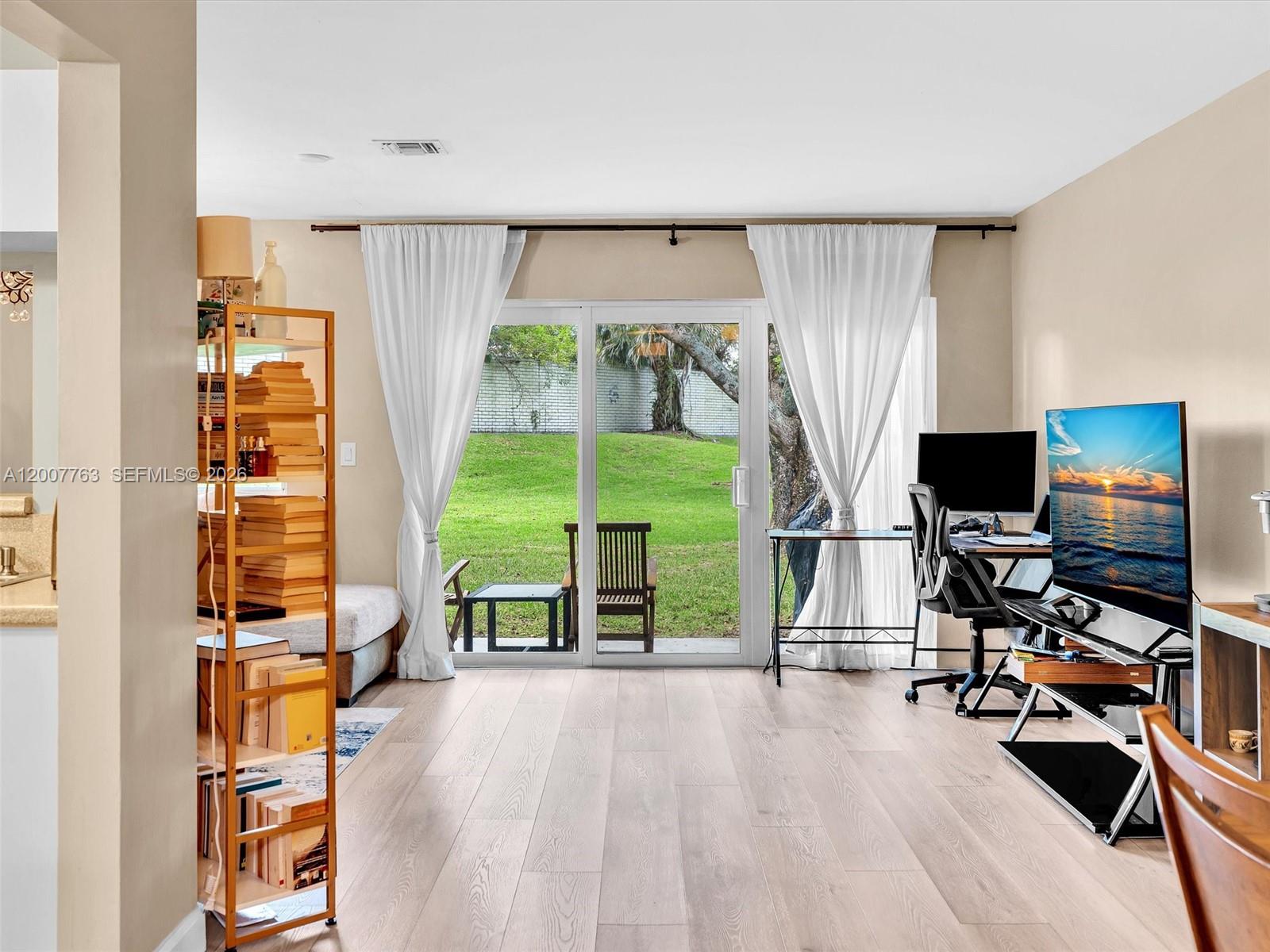 CORAL POINT NORTH - Residential