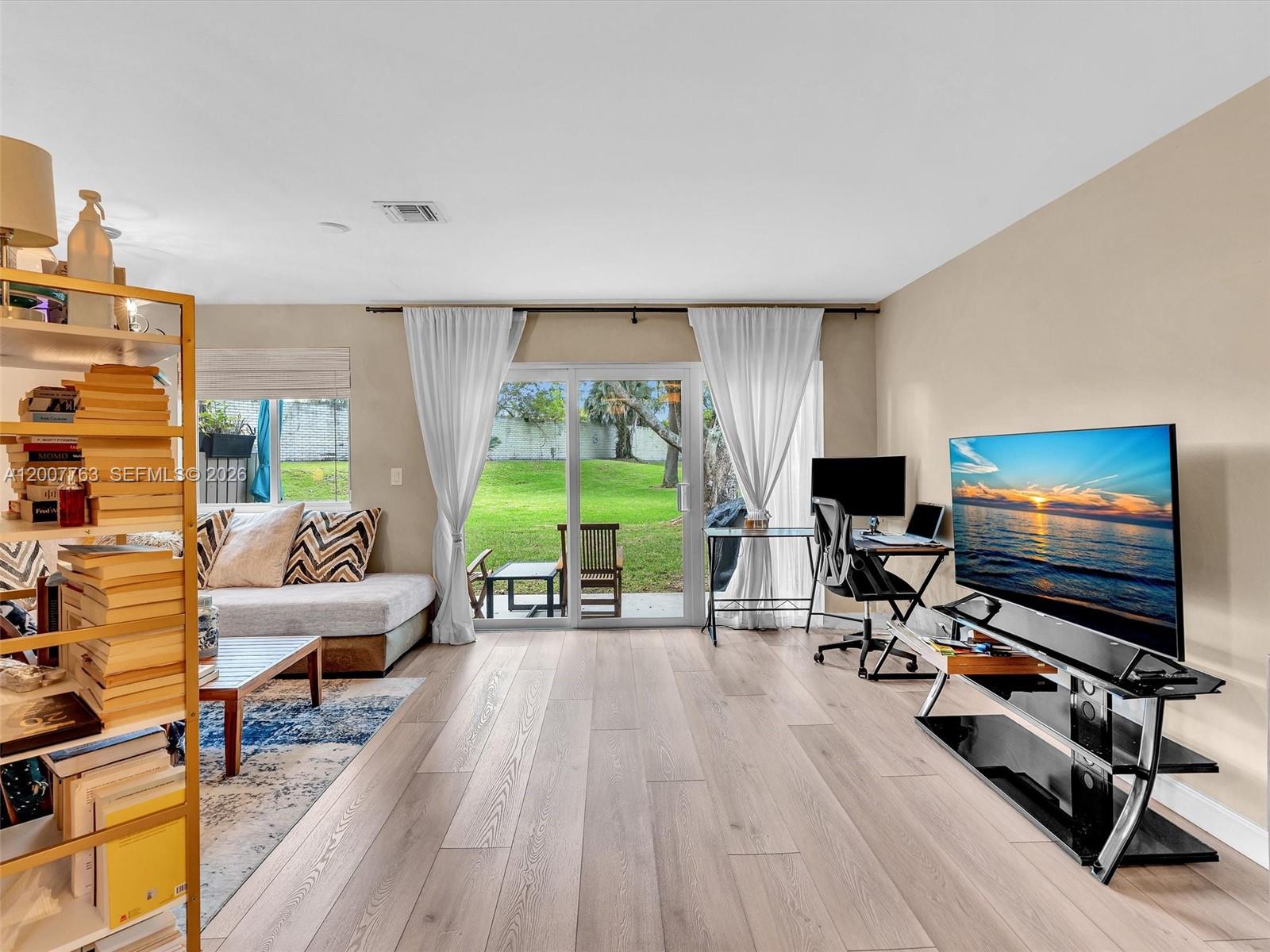 CORAL POINT NORTH - Residential