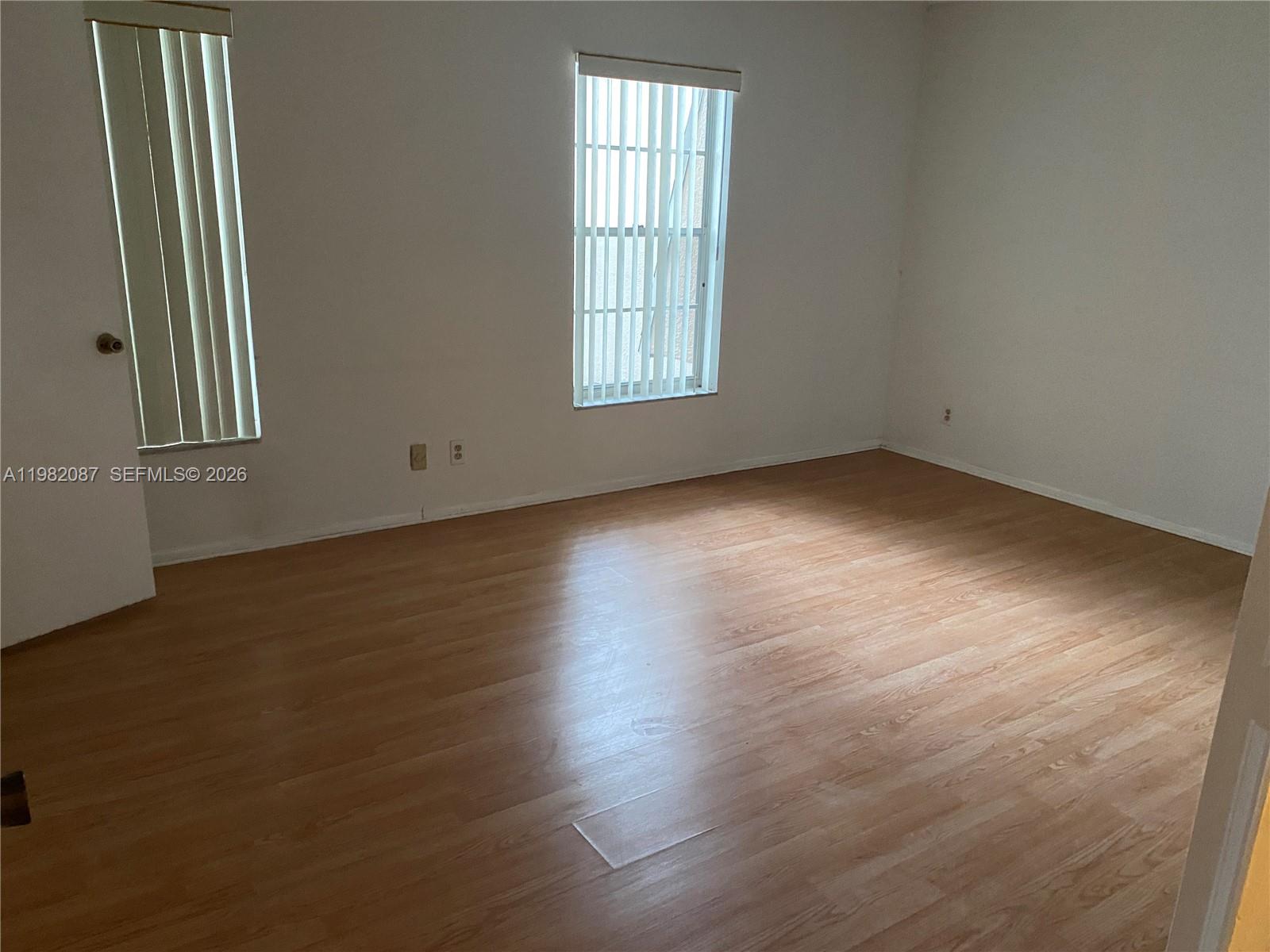 DESOTO PARK NORTH CONDO - Residential Lease