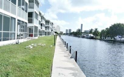 ISLE OF PARADISE CO-OP E - Residential
