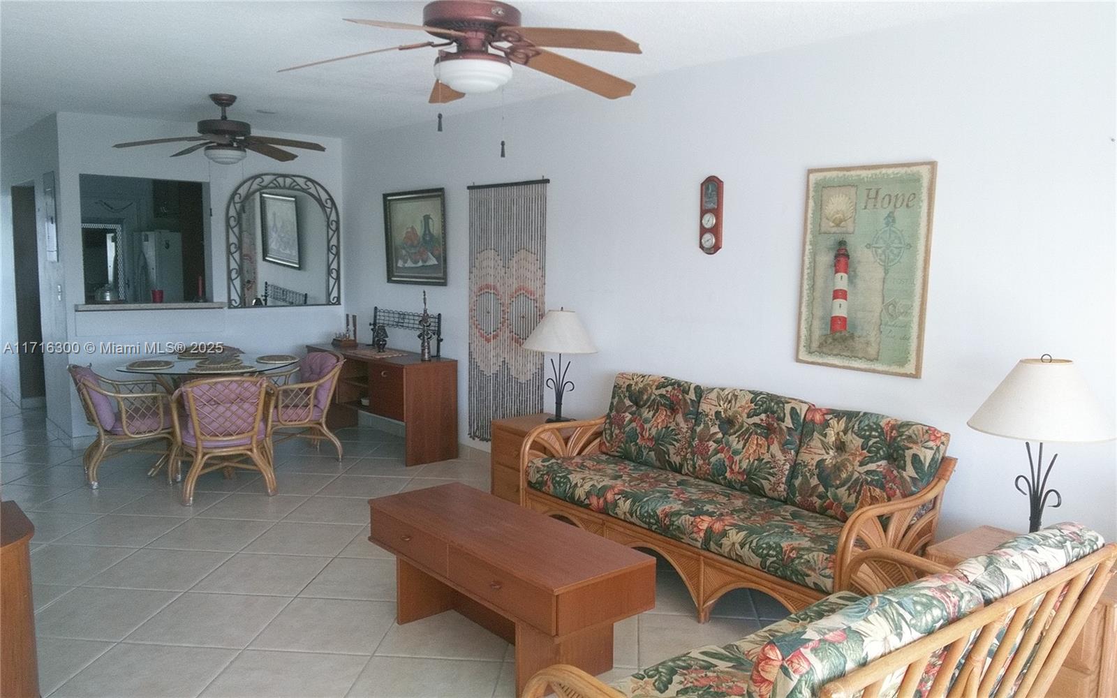 ISLE OF PARADISE CO-OP E - Residential