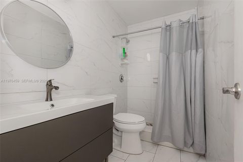 Tiny photo for 840 SW 120th Way, Davie, FL 33325 (MLS # A11976459)