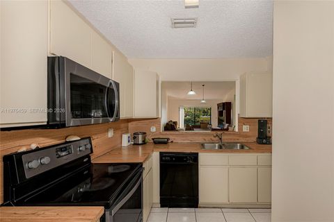 Tiny photo for 840 SW 120th Way, Davie, FL 33325 (MLS # A11976459)