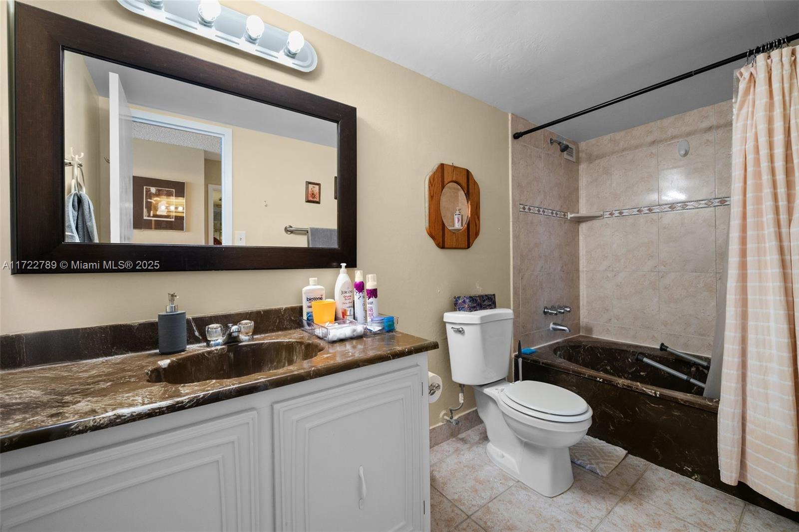 OCEANVIEW PARK CONDO - Residential
