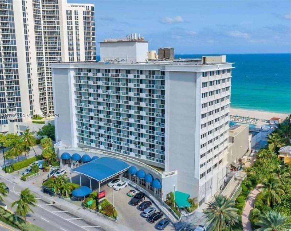 19201 Collins Ave 443