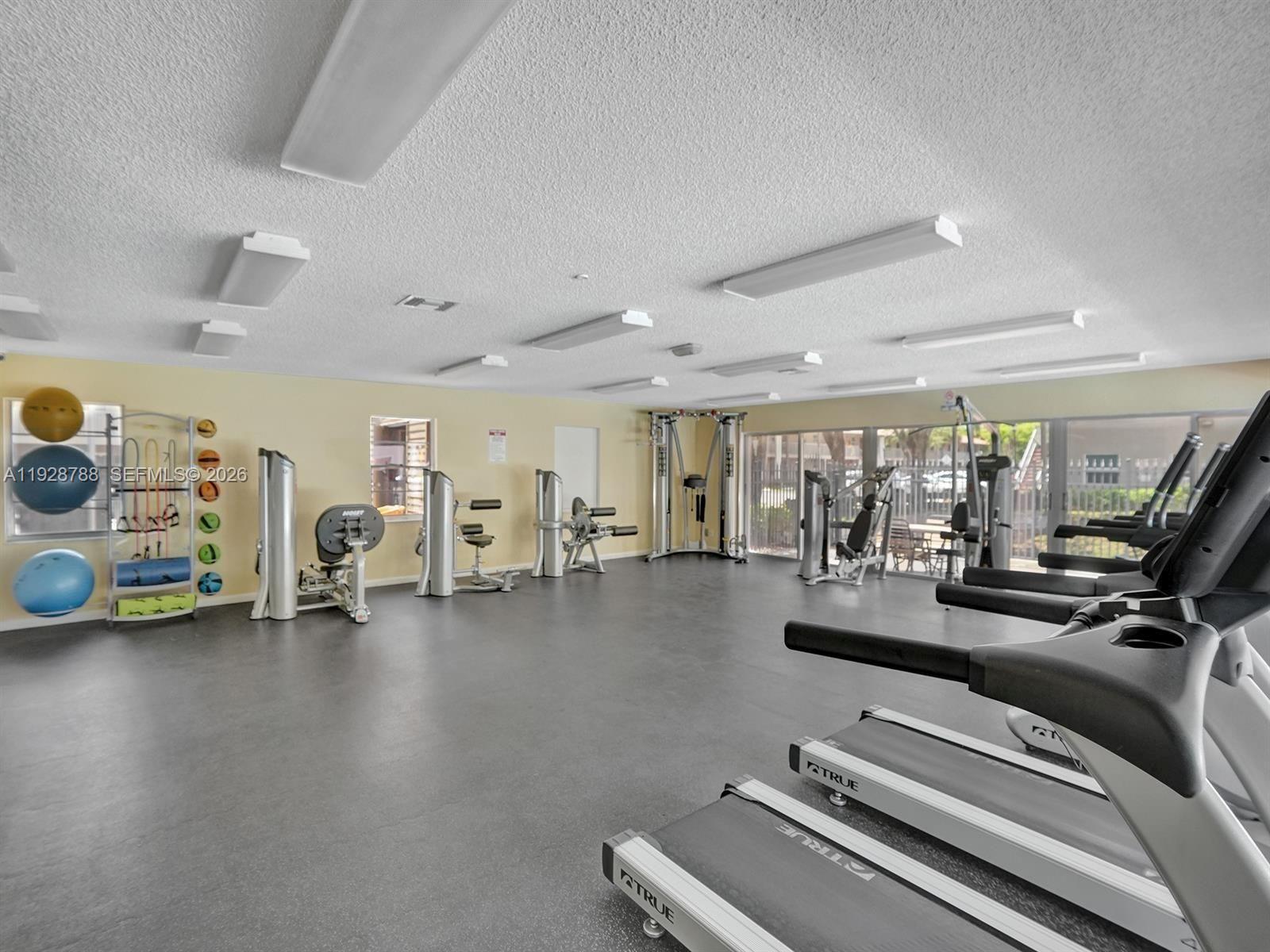 PALM VILLAGE CONDO - Residential Lease